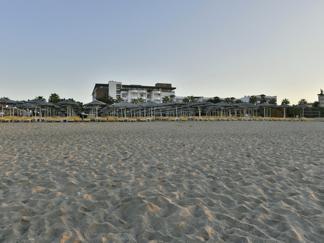 фотографии отеля Royal Garden Beach (Ex. Royal Garden Select & Suite Hotel) изображение №39