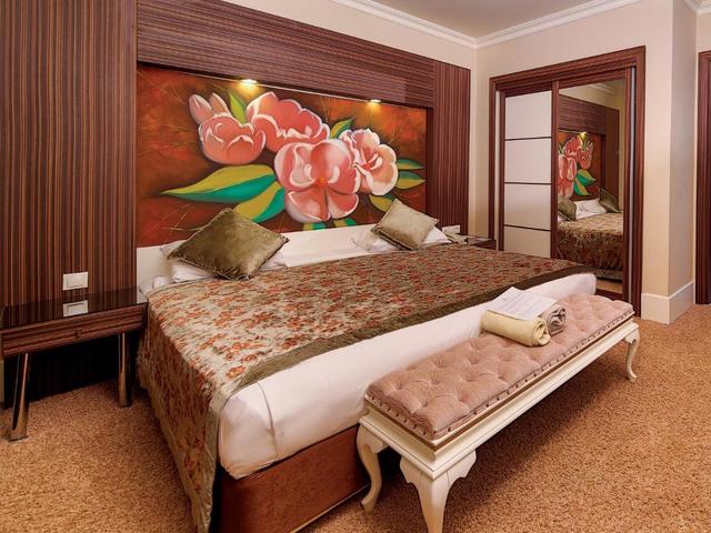 фото отеля Crystal De Luxe Resort & Spa изображение №13