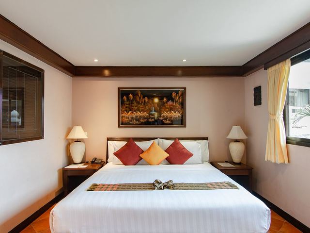 фото отеля Karon Sea Sands Resort & Spa изображение №45