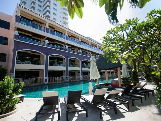 фото Karon Sea Sands Resort & Spa изображение №30