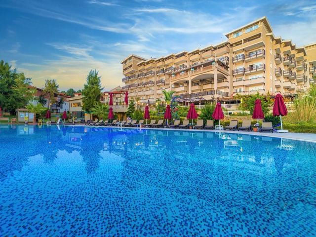 фото отеля Justiniano Deluxe Resort изображение №1