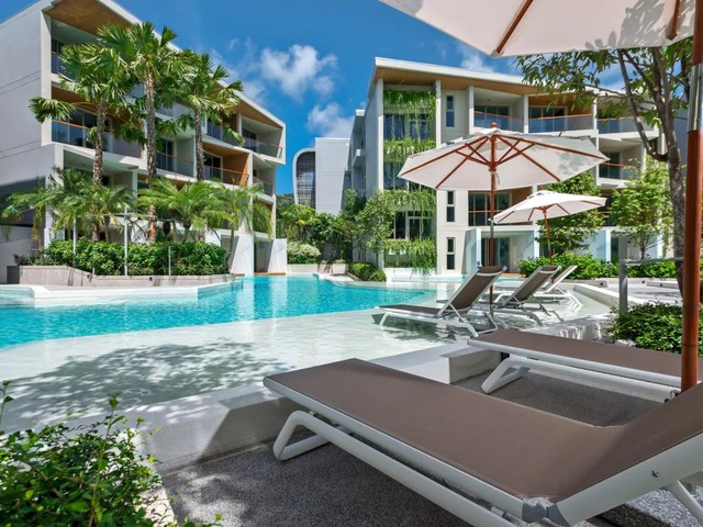 фото отеля Wyndham Grand Nai Harn Beach Phuket изображение №33