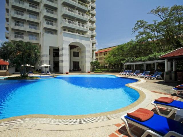 фото The Waterfront Suites Phuket by Centara изображение №10