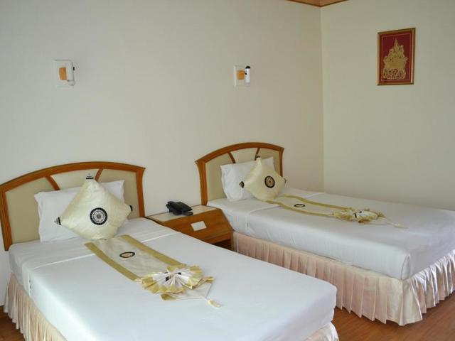 фото отеля Phuket Golden Sand Inn изображение №21