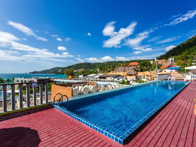 фото отеля 7Q Patong Beach изображение №33