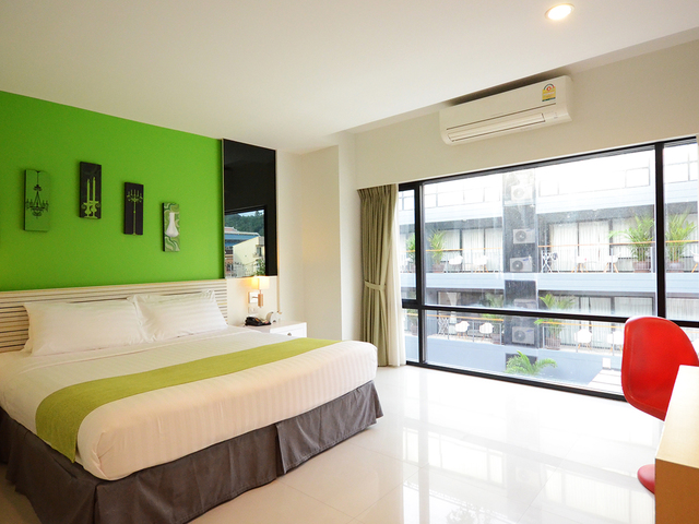 фото отеля The Lantern Resorts Patong изображение №49