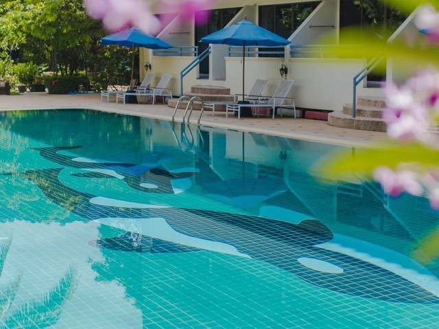 фото отеля Karon Whale Resort изображение №25