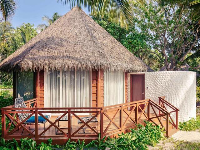 фотографии отеля Mercure Maldives Kooddoo Resort изображение №19