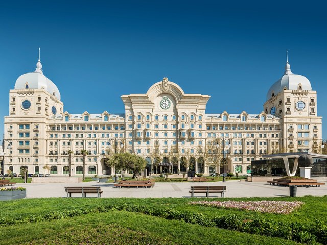 фото отеля Courtyard By Marriott Baku (Кортъярд Бай Мариотт Баку) изображение №1