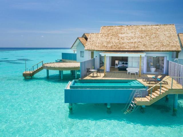 фото отеля Outrigger Maldives Maafushivaru Resort изображение №25
