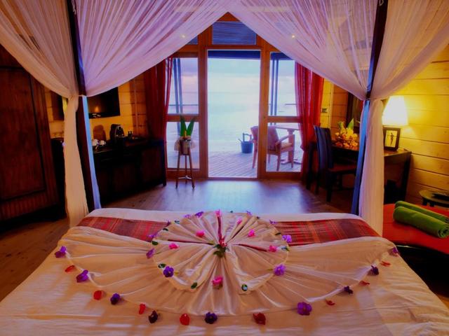 фото отеля Komandoo Island Resort изображение №25