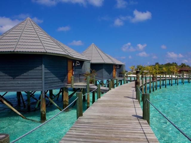 фото отеля Komandoo Island Resort изображение №17