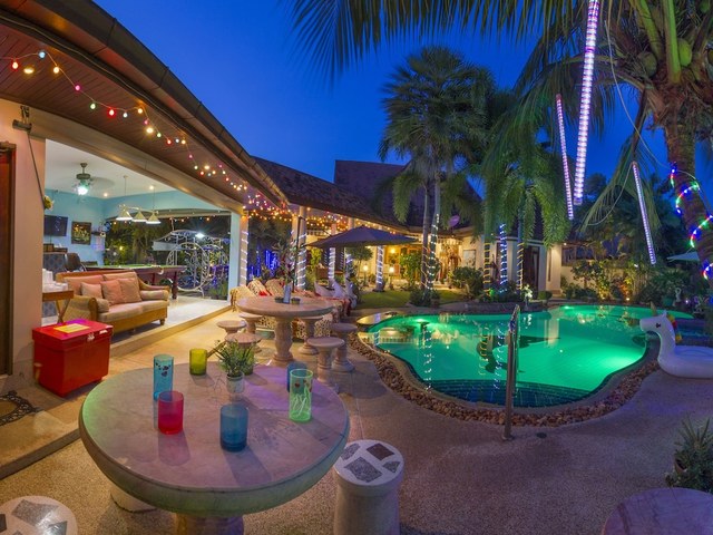 фото Relaxing Palm Pool Villa изображение №6