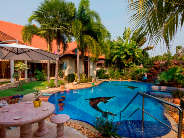 фото отеля Relaxing Palm Pool Villa изображение №1