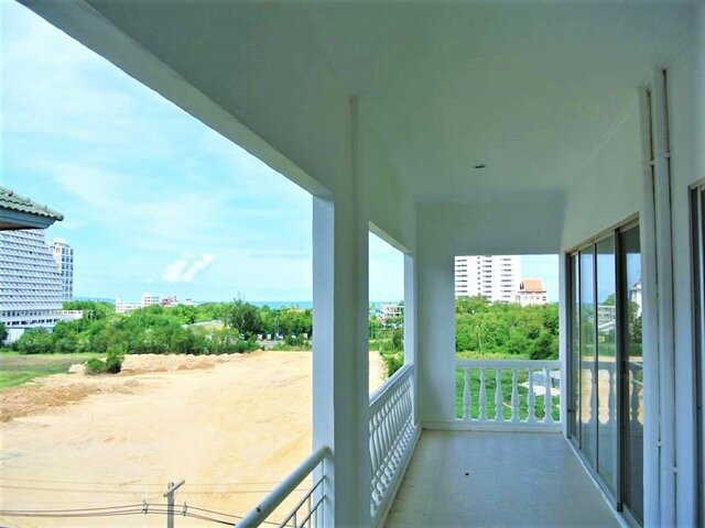 фото Baan Suan Lalana Tc Penthouse изображение №18