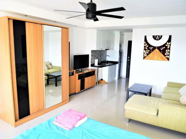 фото Pattaya Plaza Condotel Large Studio Apartment Sukhumvit изображение №18