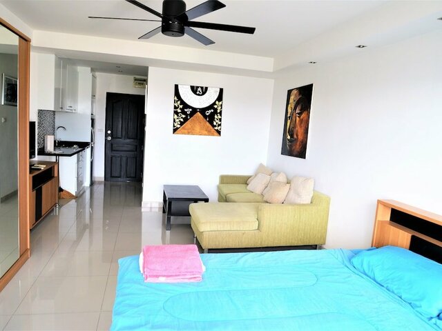 фото Pattaya Plaza Condotel Large Studio Apartment Sukhumvit изображение №14
