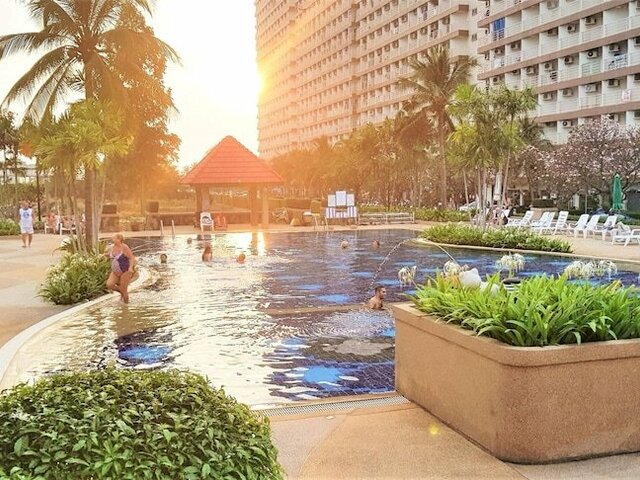 фото отеля Sea View Apartment Jomtien Beach Condominium S2 16th Floor Pattaya изображение №5
