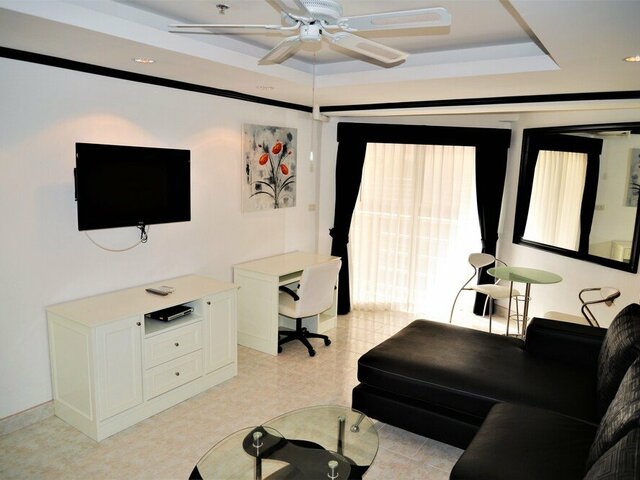 фото Stylish 1 Bed Apartment At Jomtien Beach Condominium изображение №6