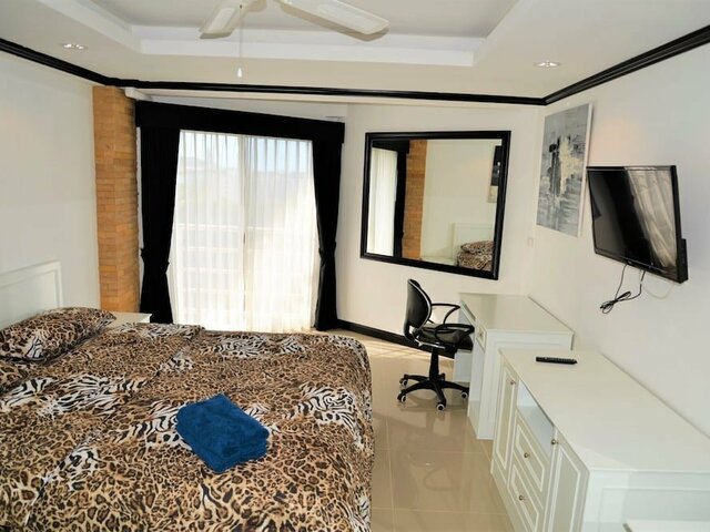 фото отеля 2 Bedroom Corner Apartment Jomtien Beach Condominium Pattaya изображение №13
