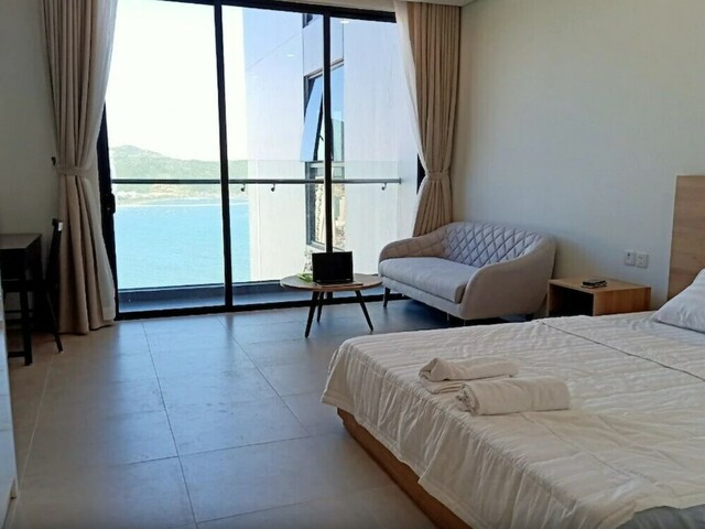 фото отеля Luxury Scenia Bay Apartment With Seaview изображение №5