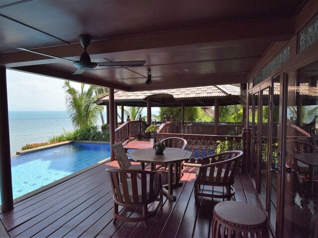 фото 3 Bedroom Beach Front Villa With Private Pool изображение №14
