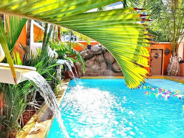 фото Goldland Luxury Pool Villa Pattaya - 8 Bedrooms изображение №22