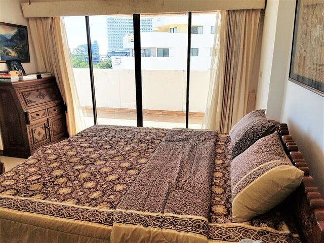 фото Fantastic 2 Bed With Huge Balcony & Sea Views изображение №6
