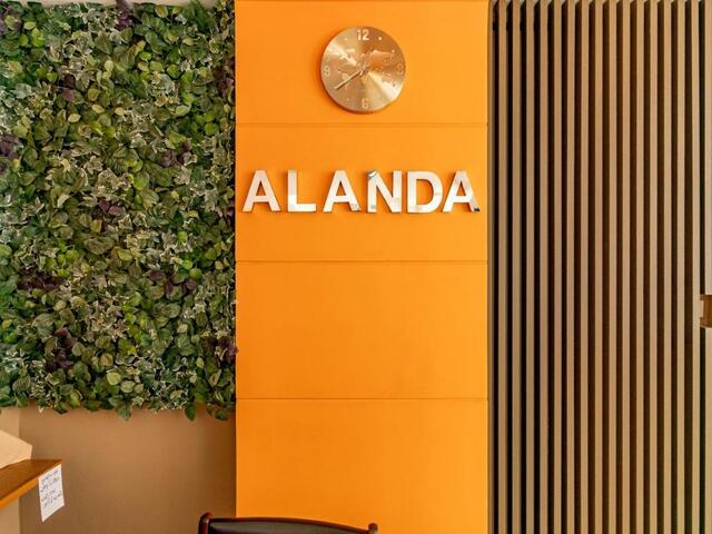 фото Alanda Hotel & Apartment изображение №22