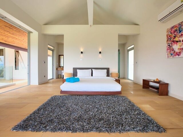 фото отеля 6 Bedroom Luxury Sea View Villa Moonrise изображение №21
