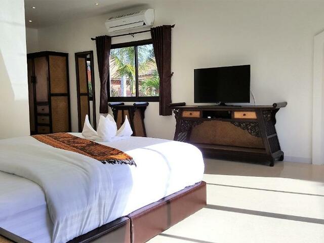 фотографии Wowland Luxury Pool Villa Pattaya 6 Bedrooms изображение №20