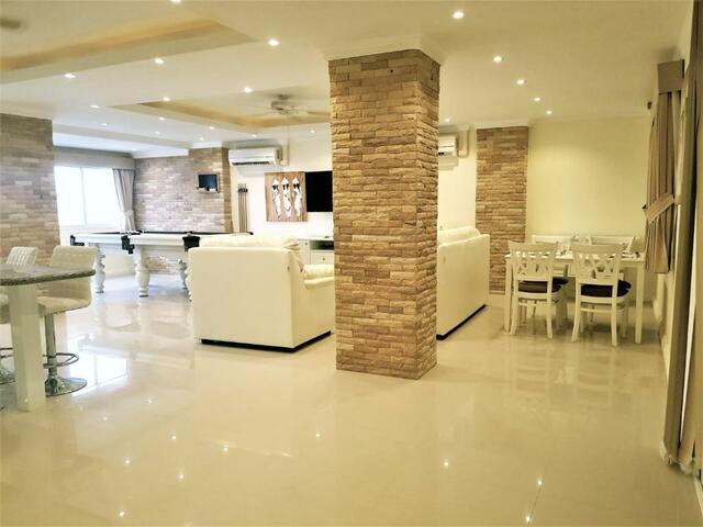 фотографии отеля Large Stylish 2 Bed Apartment With Pool Table In Pattaya изображение №3