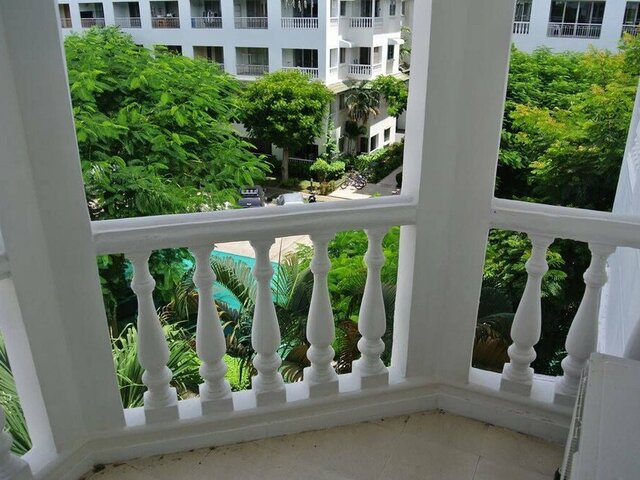 фото отеля Baan Suan Lalana Sa Floor 4 Room 415 изображение №9