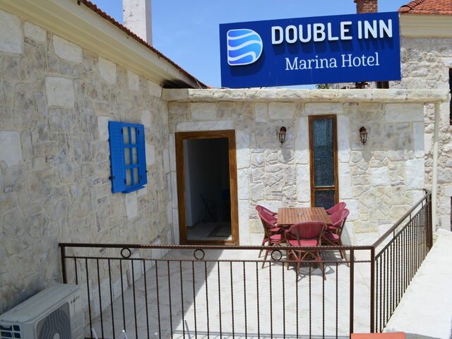фото отеля Double Inn Mari̇na изображение №1