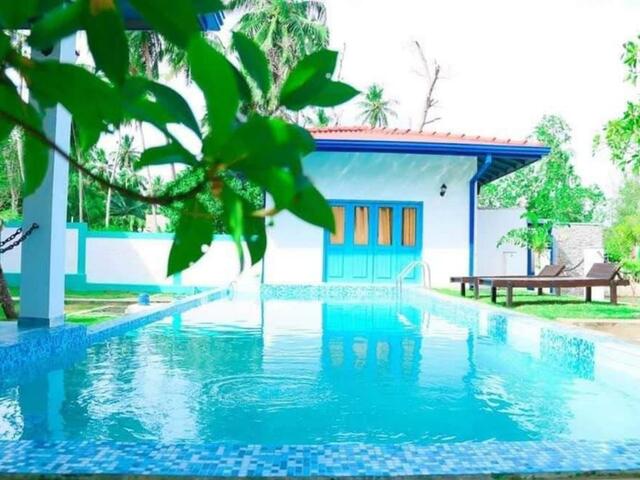 фотографии Charming Villa With Pool изображение №4