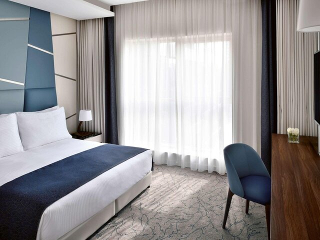 фото Movenpick Hotel Apartments Downtown Dubai изображение №26