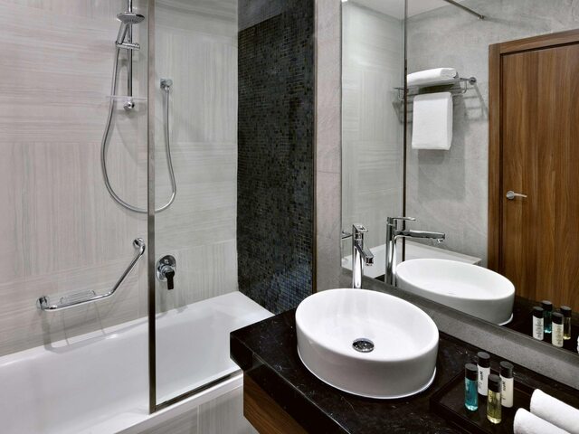 фото отеля Movenpick Hotel Apartments Downtown Dubai изображение №13