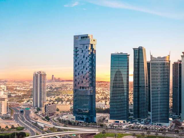 фото отеля Taj Jumeirah Lakes Towers изображение №1