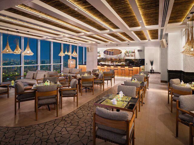 фото отеля Taj Jumeirah Lakes Towers изображение №25
