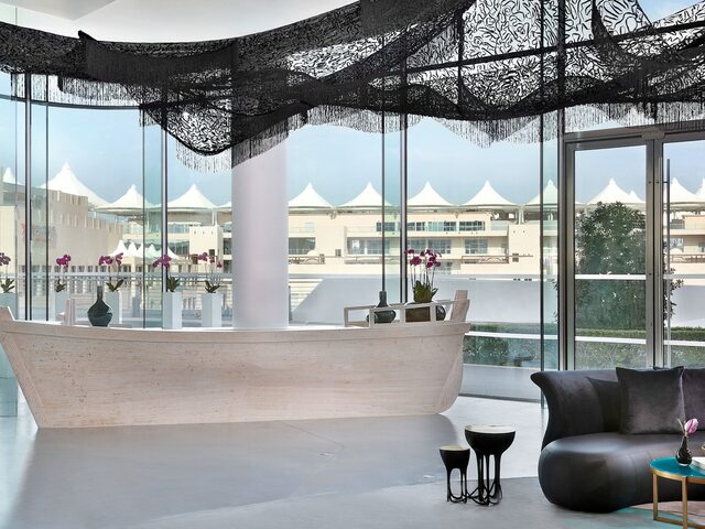 фото отеля W Abu Dhabi - Yas Island (ex. The Yas; Yas Viceroy) изображение №17