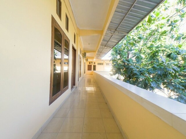 фотографии отеля RedDoorz Near Nusa Cendana University изображение №3