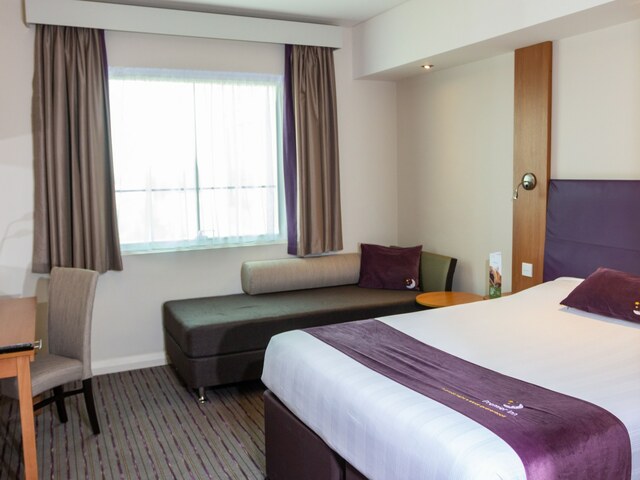 фото Premier Inn Abu Dhabi International Airport изображение №18