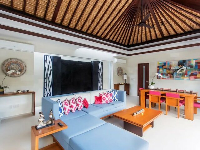 фото отеля Kedonganan Beach Villas изображение №5