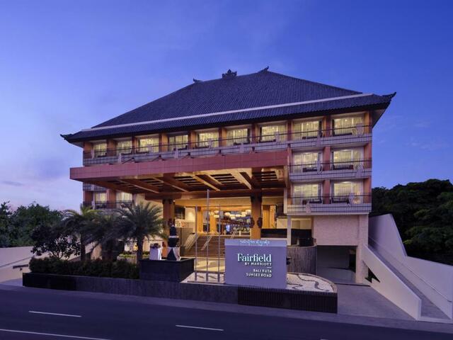 фото отеля Fairfield by Marriott Bali Kuta Sunset Road изображение №17