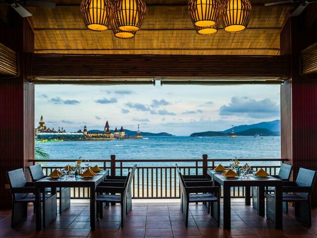 фото Vinpearl Resort & Spa Nha Trang Bay (ex. Vinpearl Nha Trang Bay Resort & Villas; Vinpearl Premium Nha Trang Bay) изображение №50
