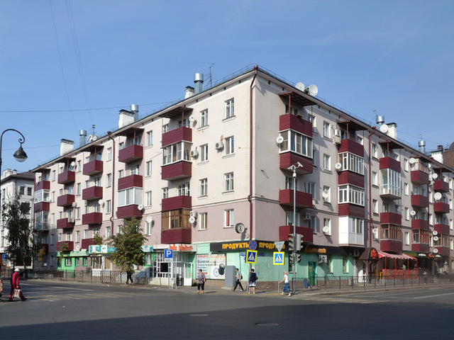 Университетская улица, 5/37 на карте Казани, ближайшее метро Площадь Тукая - Янд