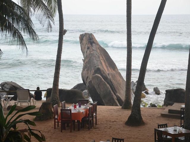 фотографии Sri Gemunu Beach Resort изображение №4
