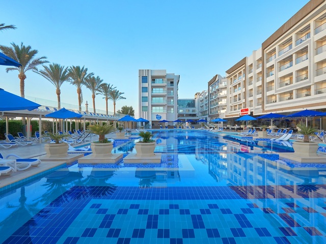 фото отеля Bellagio Resort Beach & Spa изображение №1