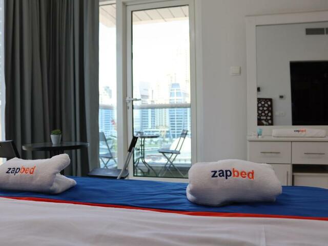 фотографии отеля Zapbed House 3 Bedroom Apartment In Dubai Marina изображение №23
