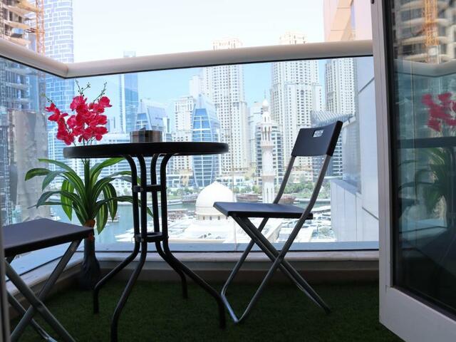 фото отеля Zapbed House 3 Bedroom Apartment In Dubai Marina изображение №21